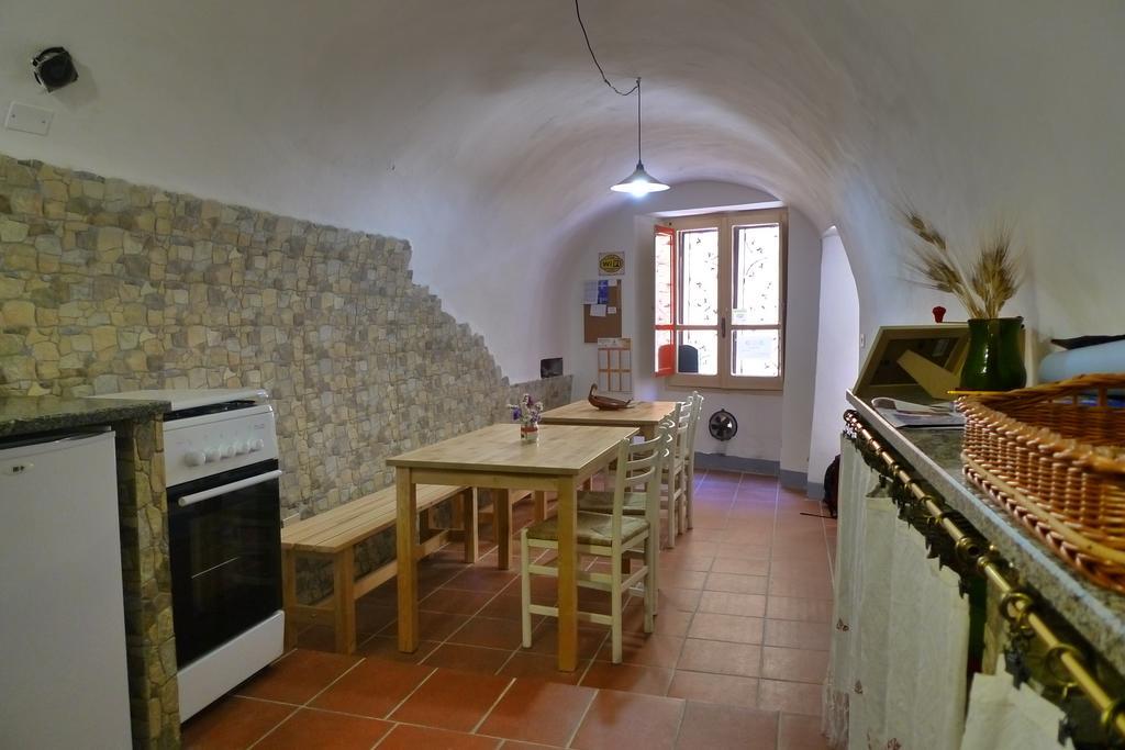 Guesthouse Bosa Di Giuseppe מראה חיצוני תמונה