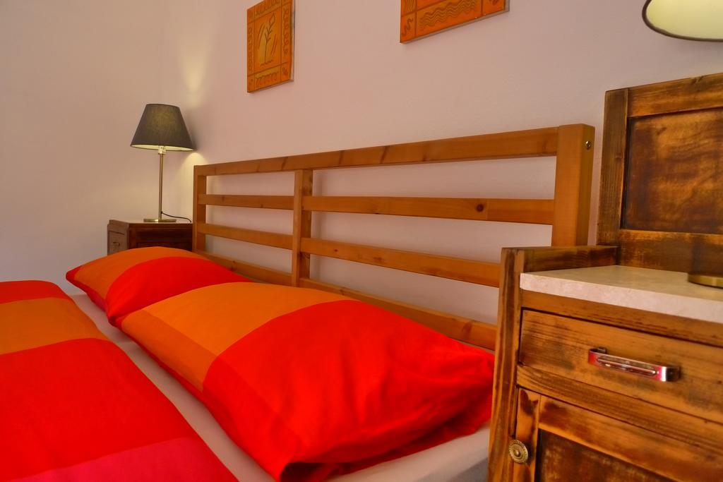 Guesthouse Bosa Di Giuseppe מראה חיצוני תמונה